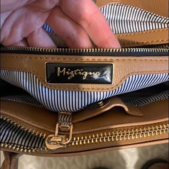 Nwot - Picture 1 of 3